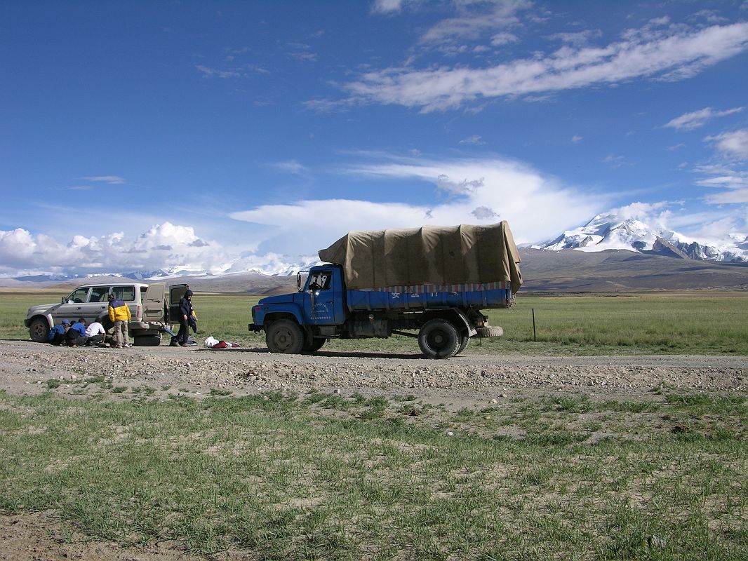 Tibet Kailash 11 Back 06 Gang Benchen to right, Shishapangma in clouds to left From Near Peiku Tso 